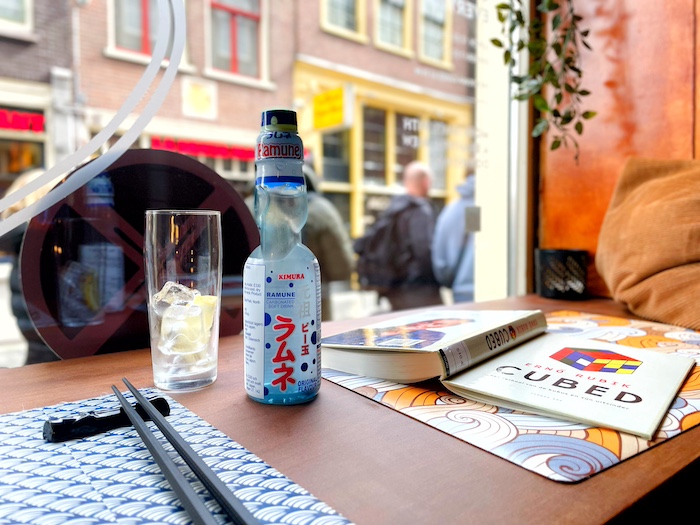 Window seat at Japanese restaurant Vatten Ramen  on Amsterdam's Zeedijk